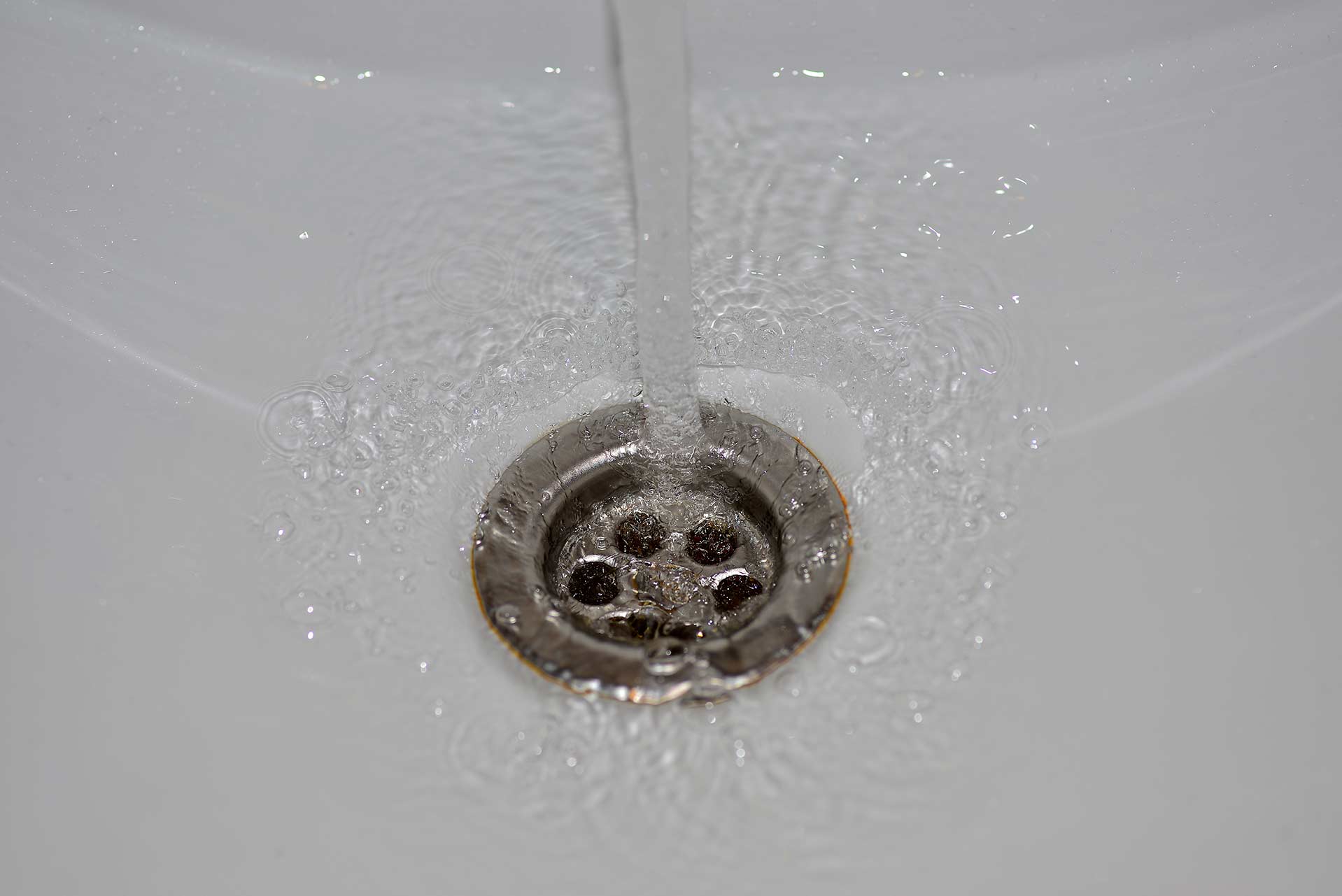 A2B Drains provides services to unblock blocked sinks and drains for properties in Kew.